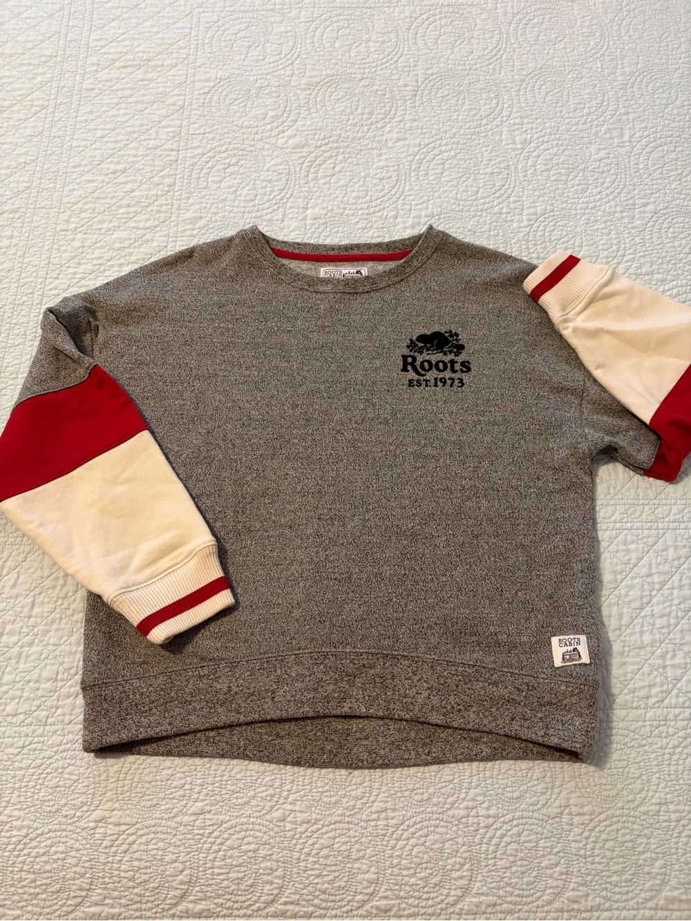 Roots Cabin girls long sleeve pullover. Size girls XL.